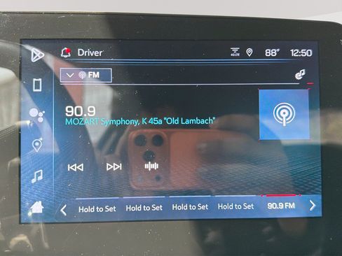 Used 2024 Chevrolet Corvette Stingray Preferred Cpe w/ Z51 Performance Package RWD image 12