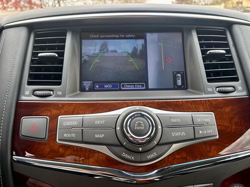 Used 2016 INFINITI QX80 4WD w/ Deluxe Technology Package image 41