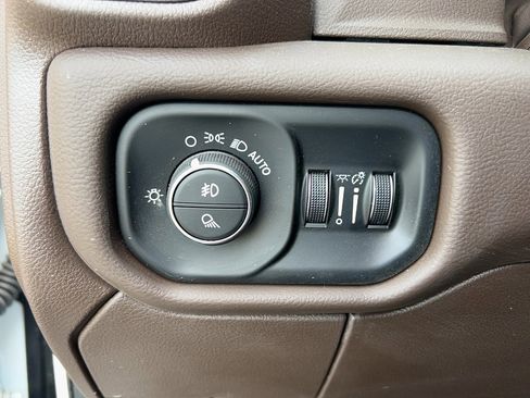 New 2025 RAM 2500 Laramie image 21