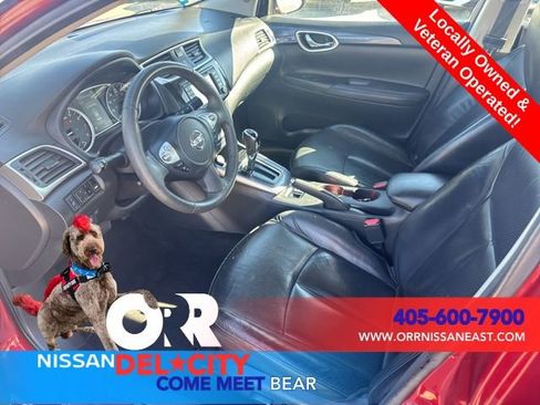 Used 2017 Nissan Sentra SR w/ SR Premium Technology Package image 13