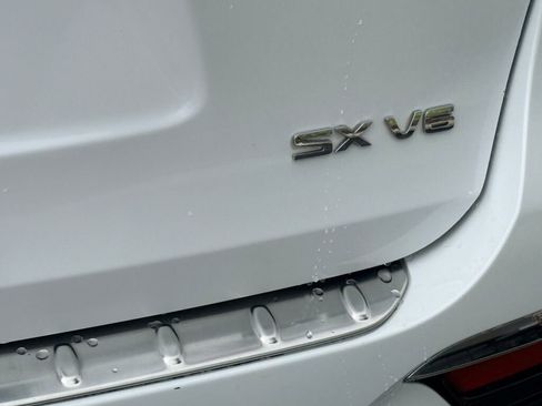 Used 2019 Kia Sorento SX image 11