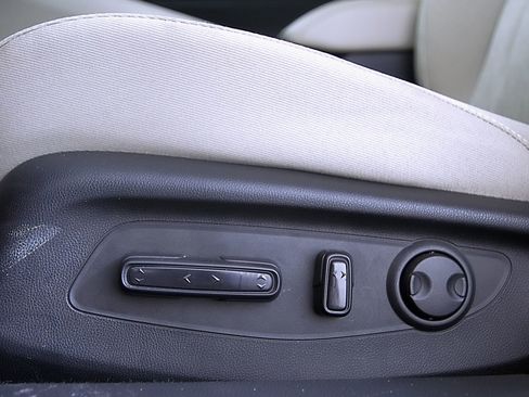 Used 2023 Honda Accord EX image 23