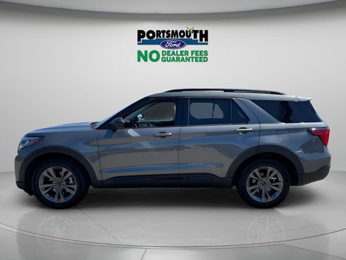 Used 2026 Ford Explorer Active w/ Active Comfort Package AWD/4WD image 2