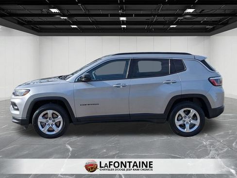 Certified 2024 Jeep Compass Latitude image 2