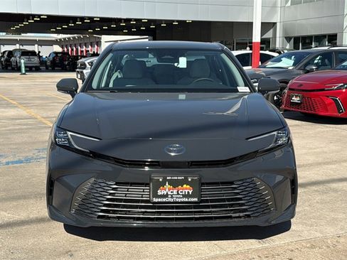 New 2026 Toyota Camry XLE image 2