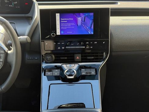 Certified 2025 Subaru Solterra Premium image 15