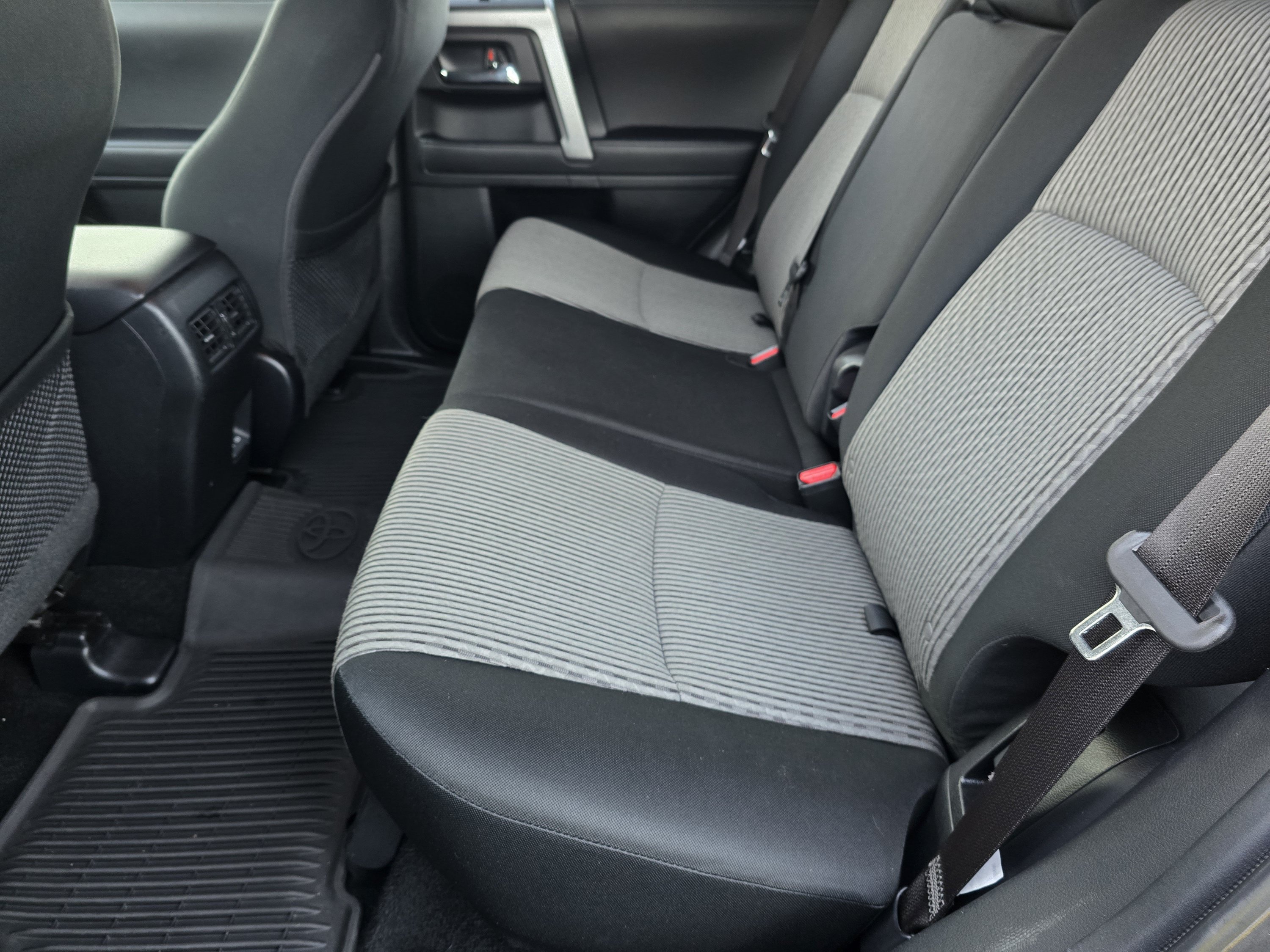 Certified 2023 Toyota 4Runner SR5 AWD/4WD image 8
