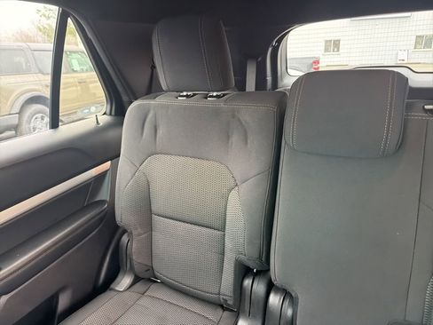 Used 2016 Ford Explorer XLT w/ Equipment Group 201A image 12