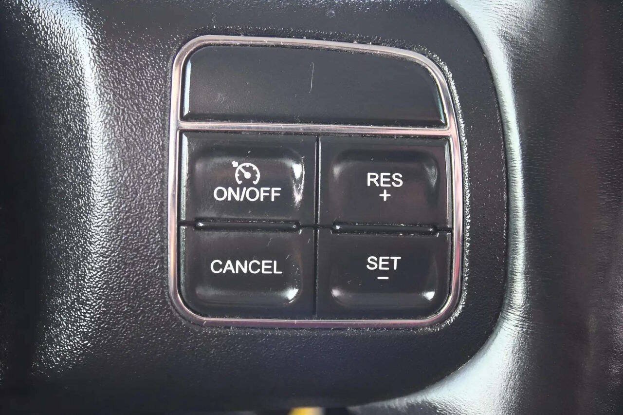 Used 2017 Jeep Wrangler Unlimited Sport w/ Quick Order Package 24S AWD/4WD image 24