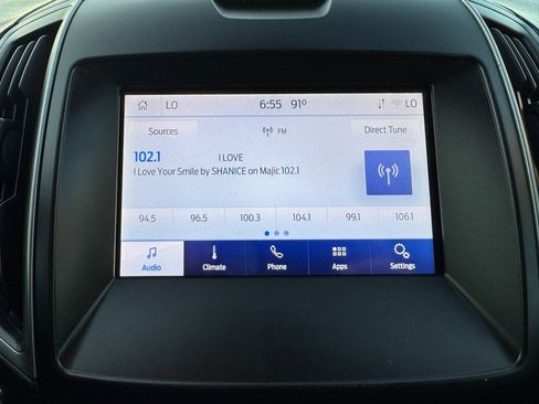 Used 2020 Ford Edge SE image 28