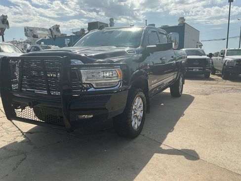 Used 2020 RAM 2500 Limited AWD/4WD image 2
