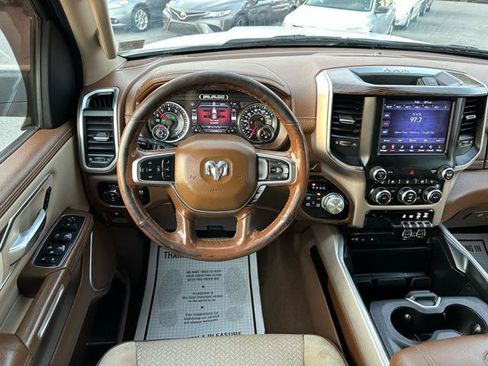 Used 2019 RAM 1500 Laramie AWD/4WD image 22