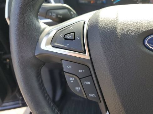 Used 2023 Ford Edge Titanium AWD/4WD image 11