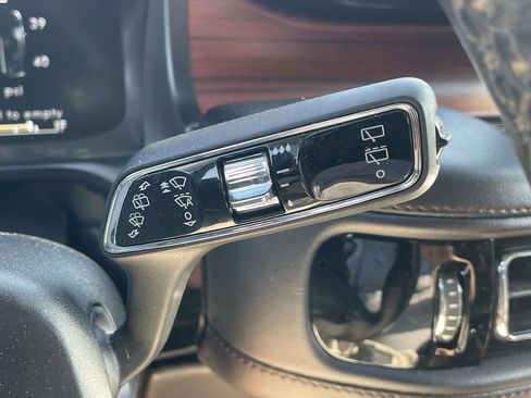 Used 2023 Lincoln Aviator Reserve AWD/4WD image 29