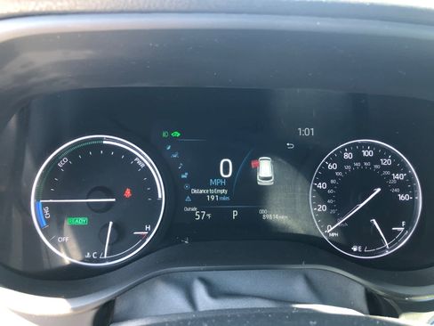 Used 2024 Toyota Sienna Limited AWD/4WD image 10