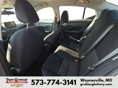 Used 2024 Nissan Sentra SV FWD image 13