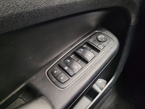 Used 2014 Chrysler 300 S w/ Luxury Group AWD/4WD image 27