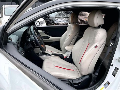 Used 2020 Hyundai Veloster Turbo Ultimate image 6