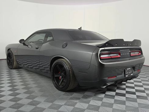 Used 2016 Dodge Challenger SRT w/ Technology Group RWD image 5
