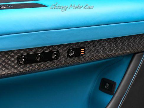 Used 2022 Rolls-Royce Ghost Black Badge image 43