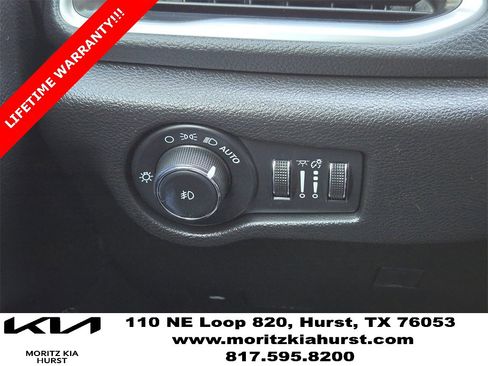 Used 2020 Chrysler Pacifica Limited w/ Advanced Safetytec Group image 24