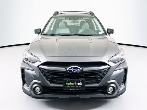 Used 2025 Subaru Outback Premium image 2