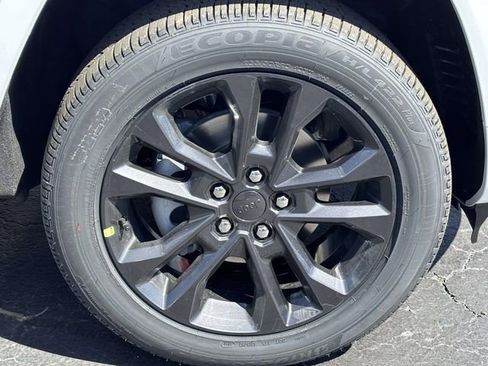 New 2026 Jeep Grand Cherokee Limited Reserve image 34