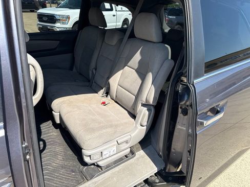 Used 2016 Honda Odyssey EX image 7