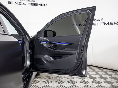 Used 2025 BMW M5 Touring image 21