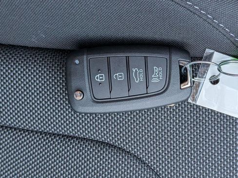 New 2026 Hyundai Elantra SE image 34