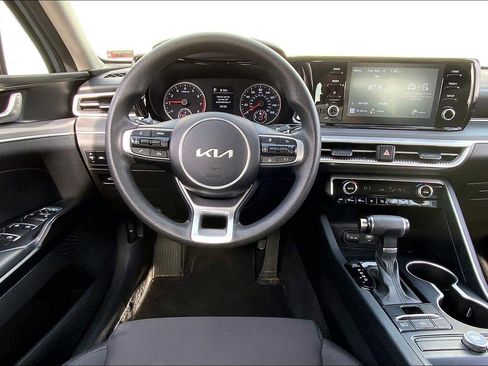 Used 2023 Kia K5 LXS image 5