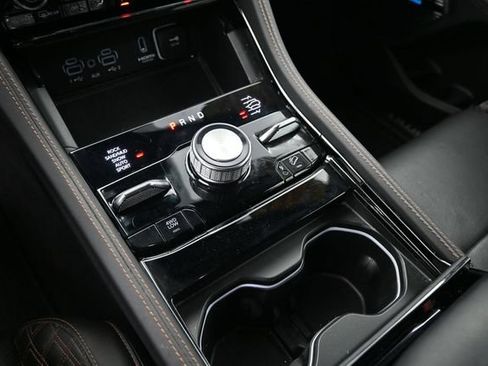 Used 2022 Jeep Grand Cherokee Summit AWD/4WD image 32