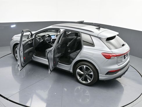 Used 2024 Audi Q4 e-tron Premium Plus image 42