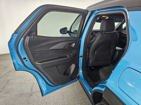 Used 2025 Chevrolet TrailBlazer RS w/ Convenience Package AWD/4WD image 15