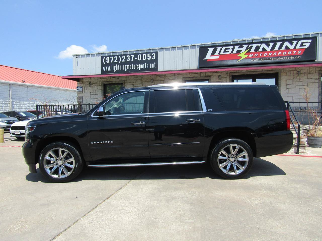 Used 2016 Chevrolet Suburban LTZ AWD/4WD image 2
