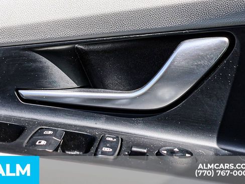 Used 2021 Hyundai Elantra Limited FWD image 48