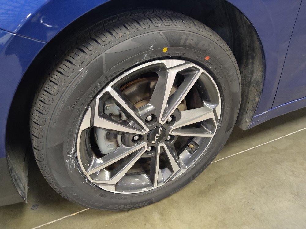 Used 2023 Kia Forte LXS w/ LXS Technology Package FWD image 31