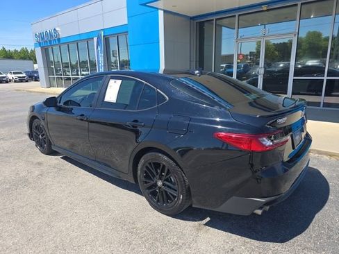 Used 2025 Toyota Camry SE w/ Multimedia Upgrade Package FWD image 3