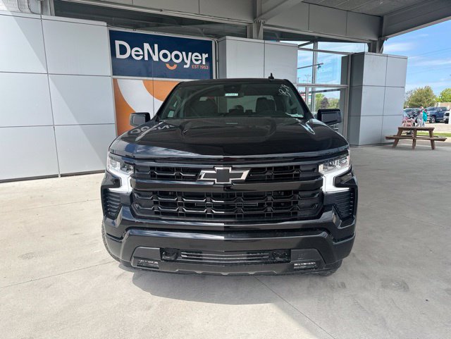 New 2026 Chevrolet Silverado 1500 RST w/ RST Select Package AWD/4WD image 2