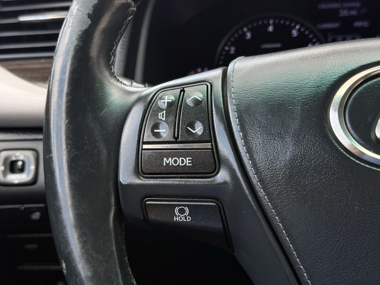 Used 2015 Lexus LS 460 AWD w/ Comfort Package image 14