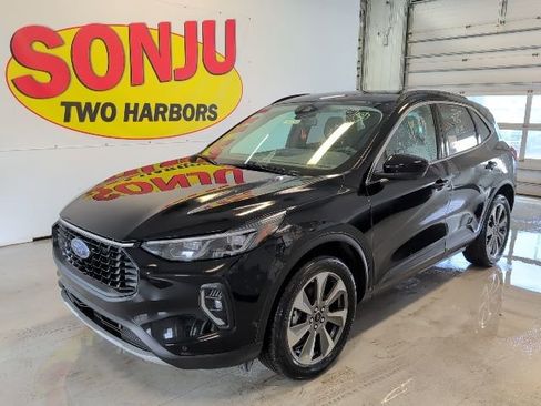 Certified 2023 Ford Escape Platinum image 1