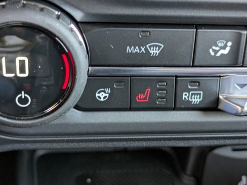 New 2025 Ford Bronco Badlands image 22