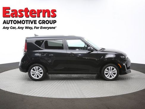 Used 2023 Kia Soul LX FWD image 43