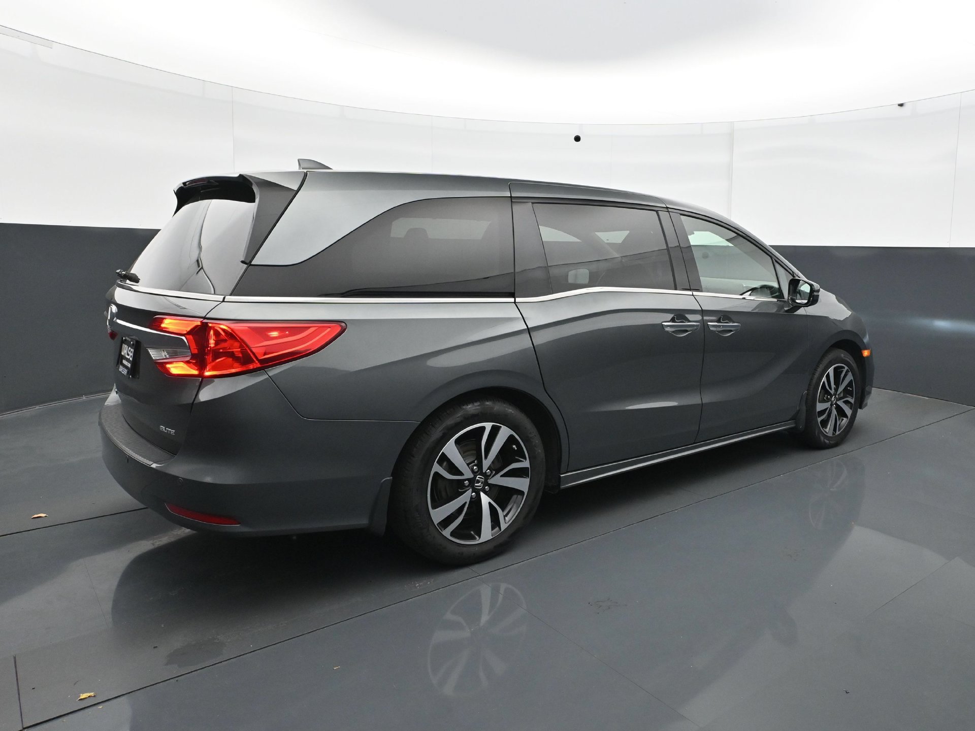 Used 2019 Honda Odyssey Elite image 7
