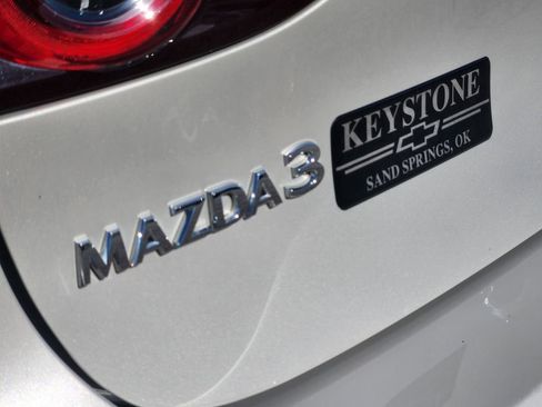 Used 2024 MAZDA MAZDA3 s image 12