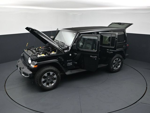 Used 2022 Jeep Wrangler Unlimited Sahara w/ Cold Weather Group AWD/4WD image 26