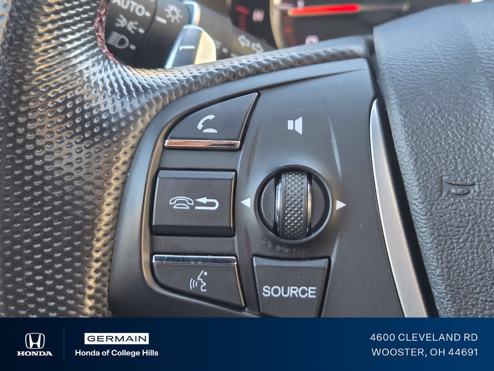 Used 2020 Acura MDX w/ Technology Package AWD/4WD image 34