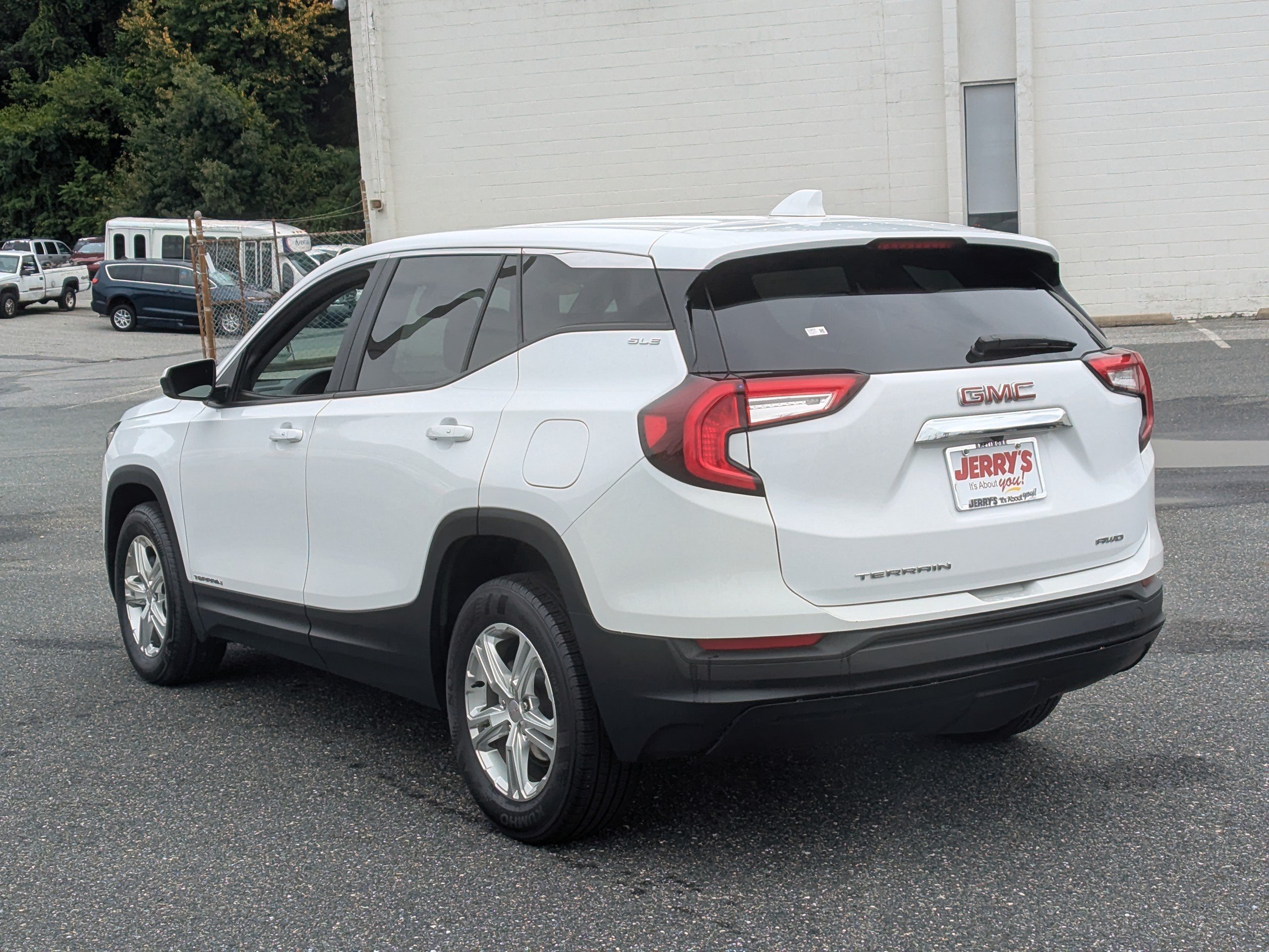 Certified 2024 GMC Terrain SLE AWD/4WD image 6