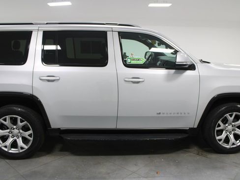 Used 2022 Jeep Wagoneer Series II image 10