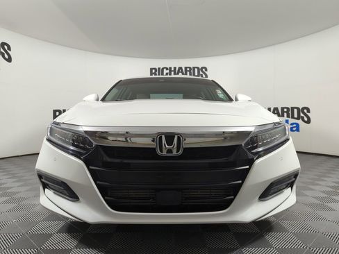 Certified 2019 Honda Accord Touring image 3